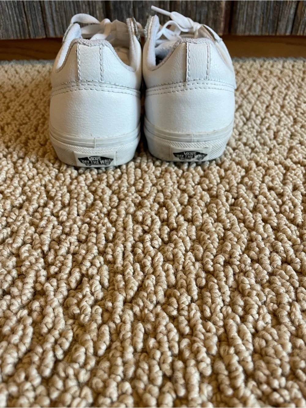 Vans Seldan Leather Casual Sneakers Classic White Women's 6